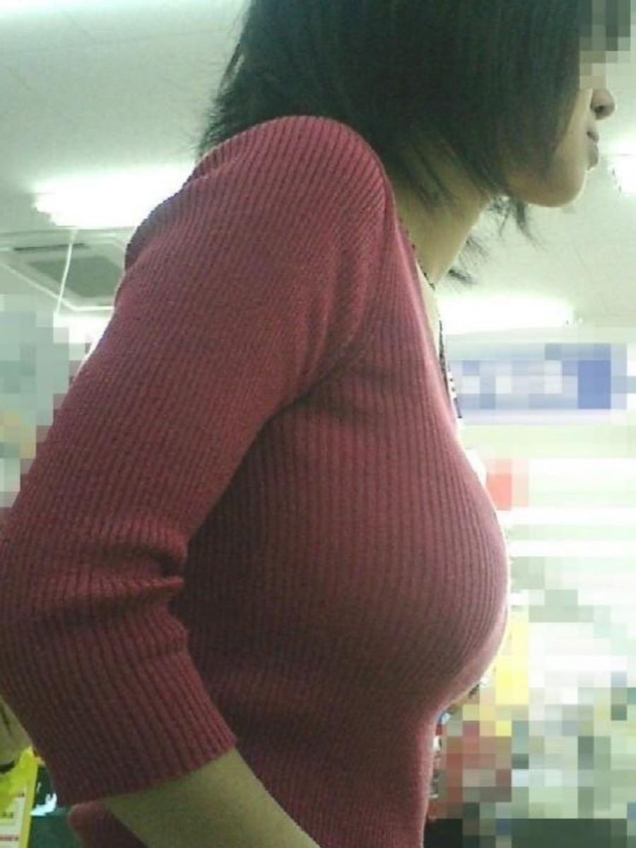 冬が好きなってくるニット着てる巨乳お姉さんのエロ画像の画像11