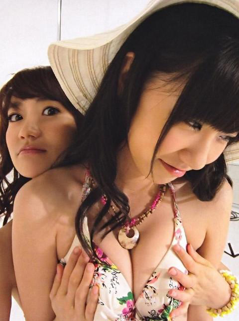 AKB48の引退したメンバーも含めておっぱい比べてみようずww13