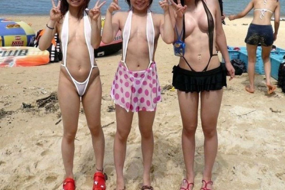 乳首もマン毛も透けちゃってる素人さんの水着画像えっろwwwの画像63