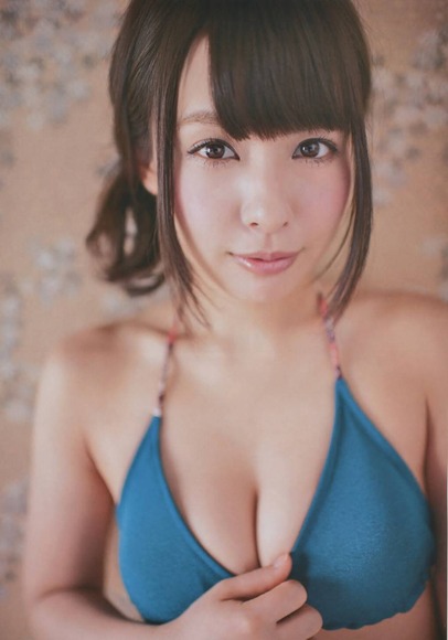 山田菜々のセクシーな水着姿ではちゃめちゃに乱れて朝までやりたい件34