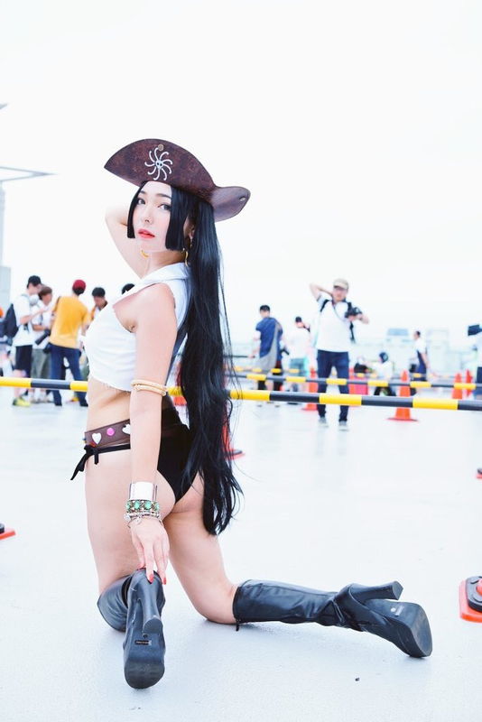 コミケC94でのコスプレイヤー達のエロいコスプレだけを集めてみましたwwの画像34