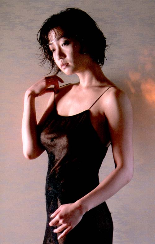 今AV出ても相当売れるであろう細川ふみえのおっぱい見えてるお宝ヘアヌード画像まとめの画像19