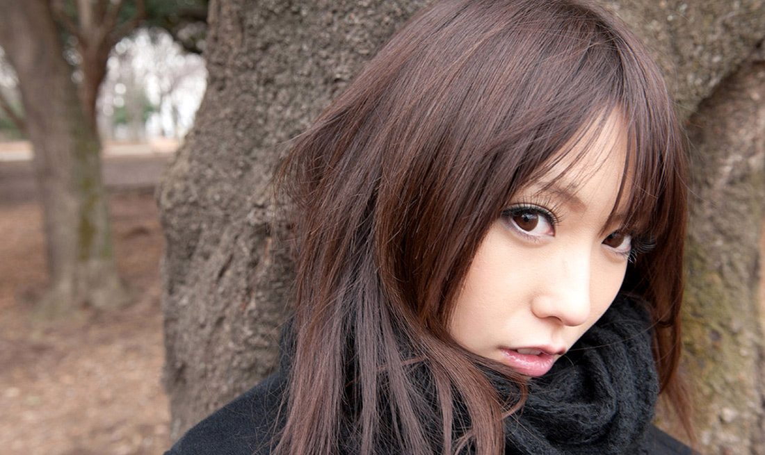 JK物や企画物で精子30発はお世話になった有村千佳さんの色っぽいグラビア画像55