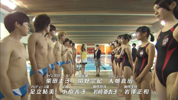 佐野ひなこの経験人数が桁違いらしいけどパツパツの競泳水着でどーでもよくなるくらいエロかった件27