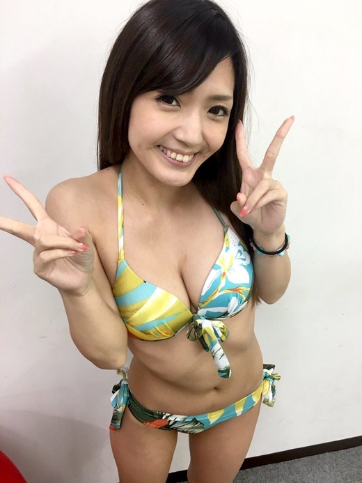 可愛くてエロいお姉さんの青山はなのグラビアに自撮りのエロ画像の画像262