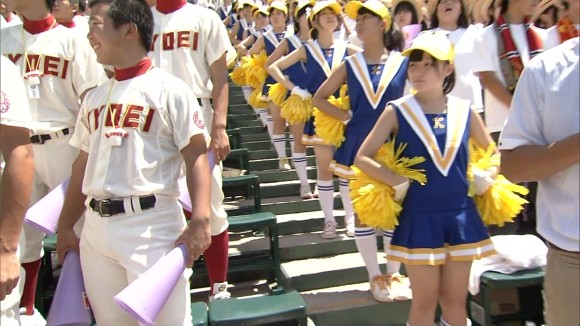 高校野球2014でのチアガール達の脇に腰をフリフリが可愛いくてムラムラするww21