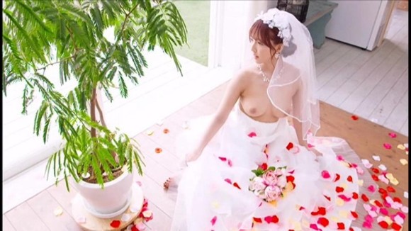 三上悠亜との新婚性活のようなヌードイメージが妄想できまくりｗｗの画像2
