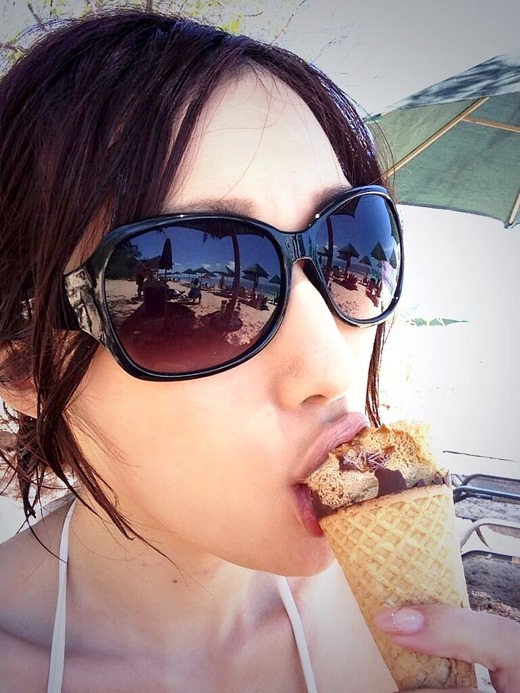 峰不二子みたいな爆乳女優JULIAのグラビアのエロ画像97
