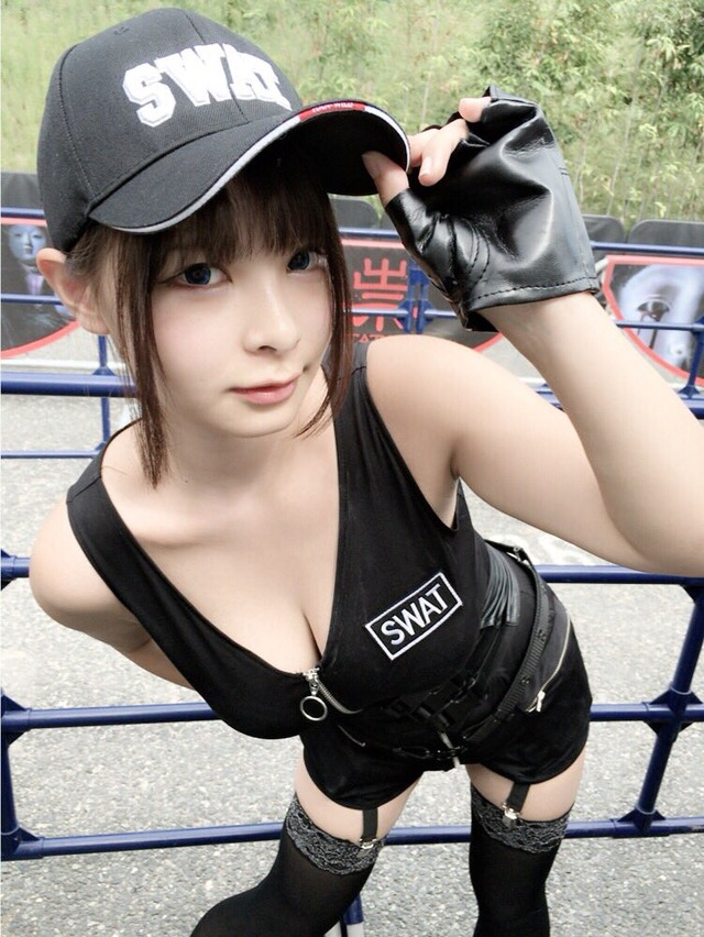 エロを武器にSNSで集客してるコスプレイヤー達の自撮り画像の画像18