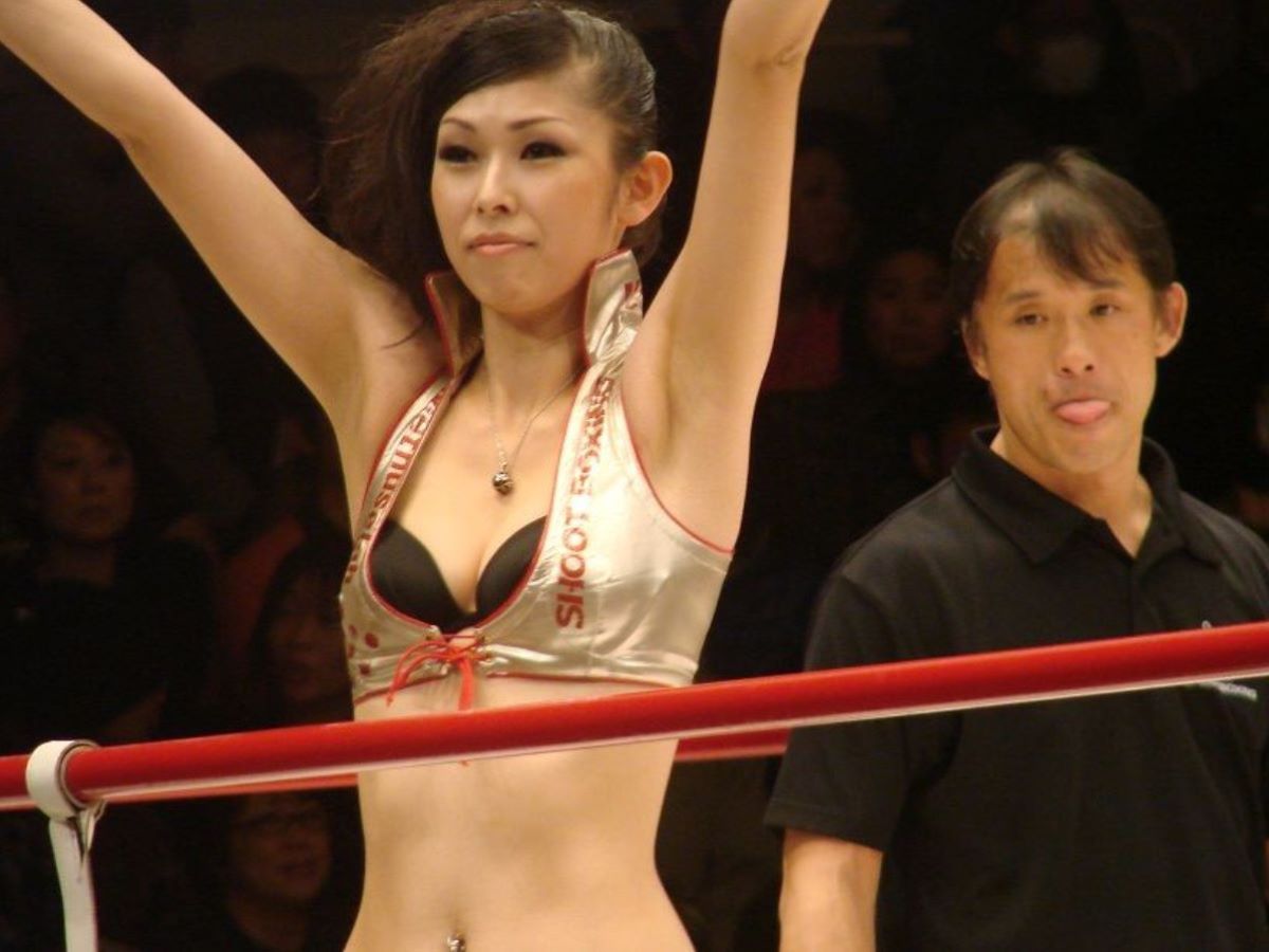 試合をさらに盛り上げてくれるラウンドガールのエロ画像の画像170