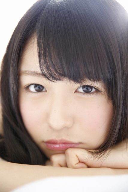 おそらくCカップくらいだと思うけど長濱ねるのグラビア画像の画像31
